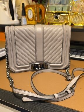 Quilted Chevron Chain Crossbody Bag in Light Taupe
